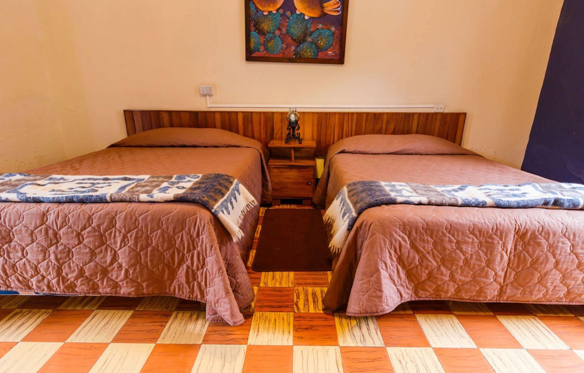 Hotel Modelo Quetzaltenango Exterior photo