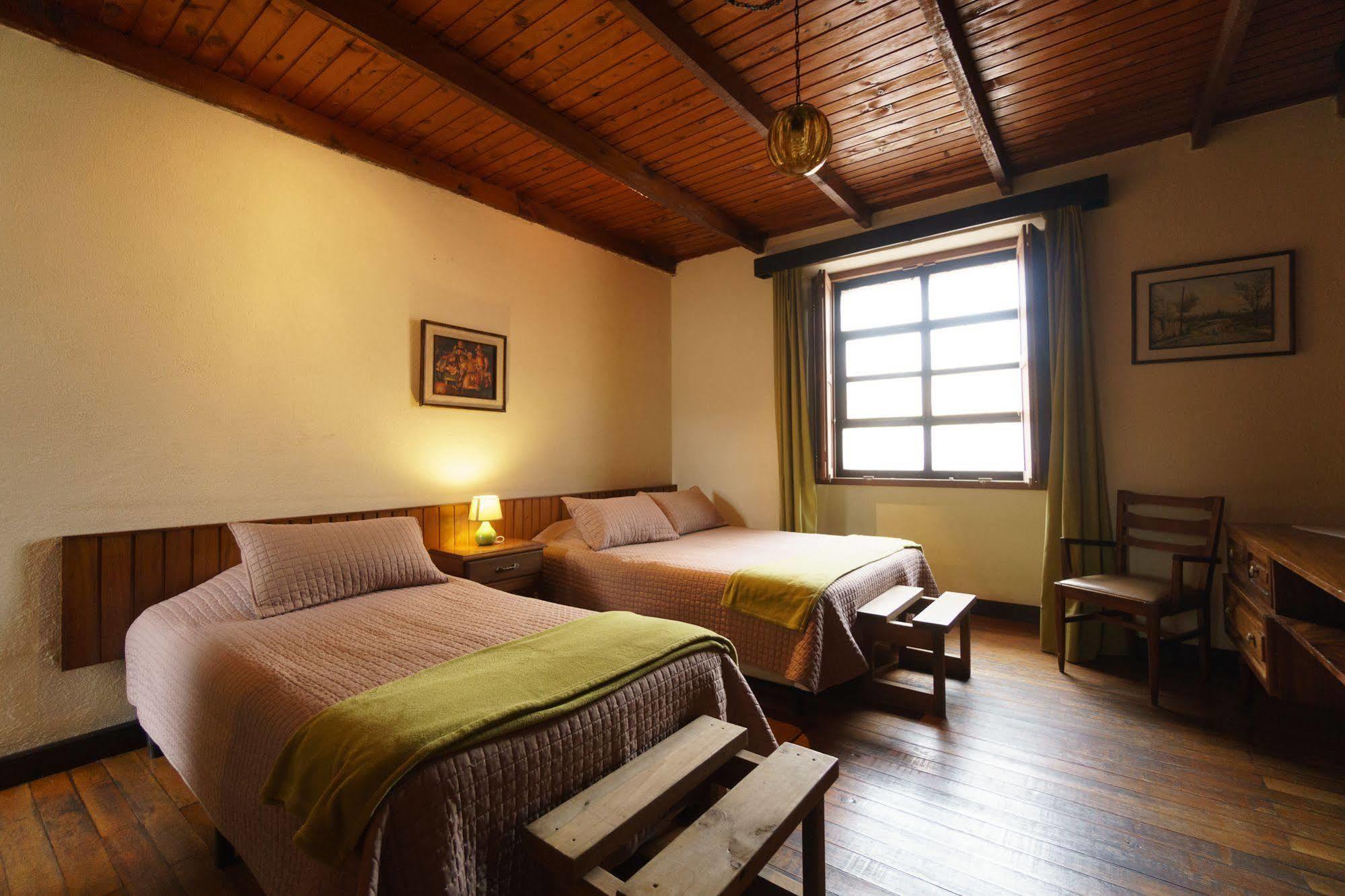Hotel Modelo Quetzaltenango Exterior photo